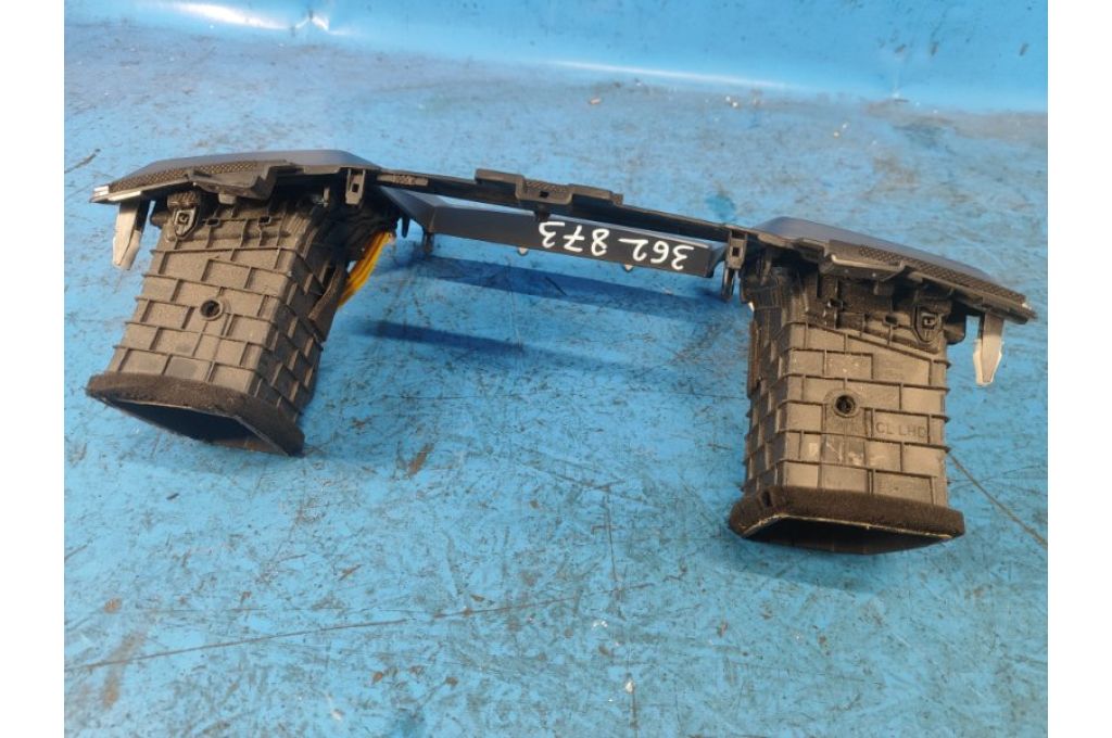 97410-D3000 | Deflektor powietrza HYUNDAI TUCSON TL 15-20 (362873) - Zdjęcie 3