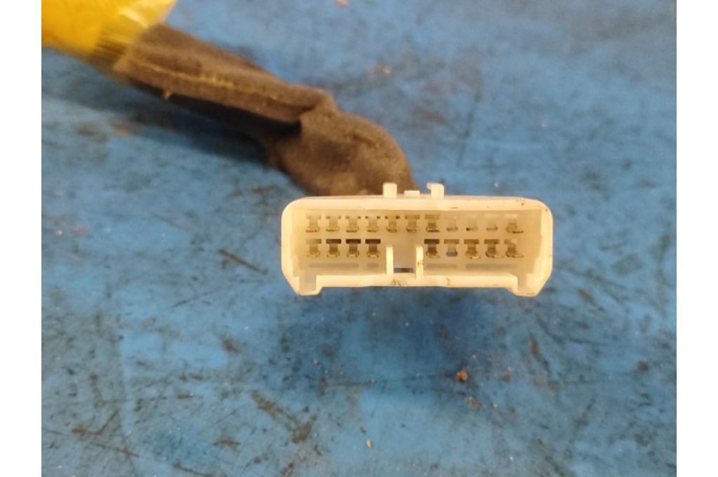 83071AJ21A | Moduł sterowania podnośnikami szyby przed. lew. SUBARU OUTBACK 09-14 BR (362876) - Zdjęcie 4