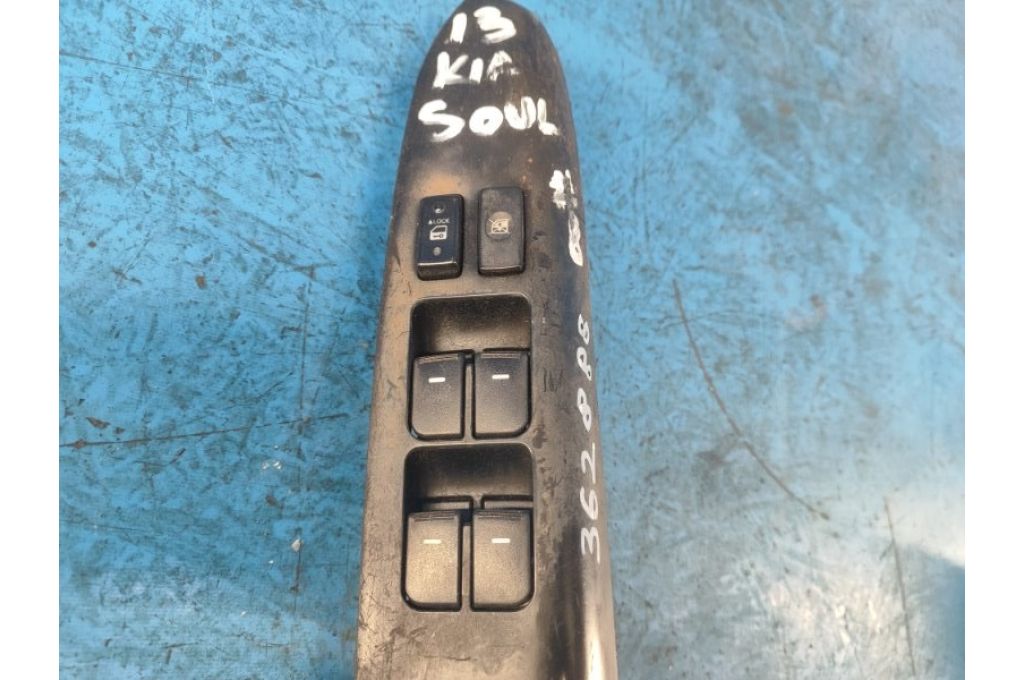 93570-2K010 | Moduł sterowania podnośnikami szyby przed. lew. KIA SOUL AM 08-13 (362888)