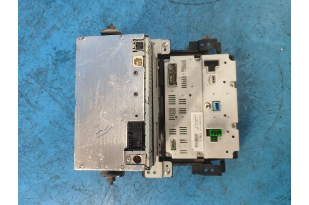 39510-76K00 | Moduł sterowania multimediami SUZUKI GRAND VITARA 05-15 (362909) - Zdjęcie 4