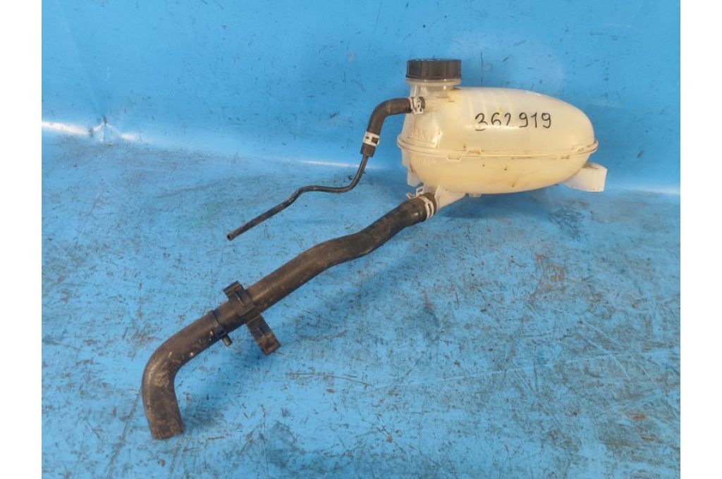 GV61-8A080-AD | Zbiorniczek wyrównawczy FORD ESCAPE 12-19 (362919) - Zdjęcie 2