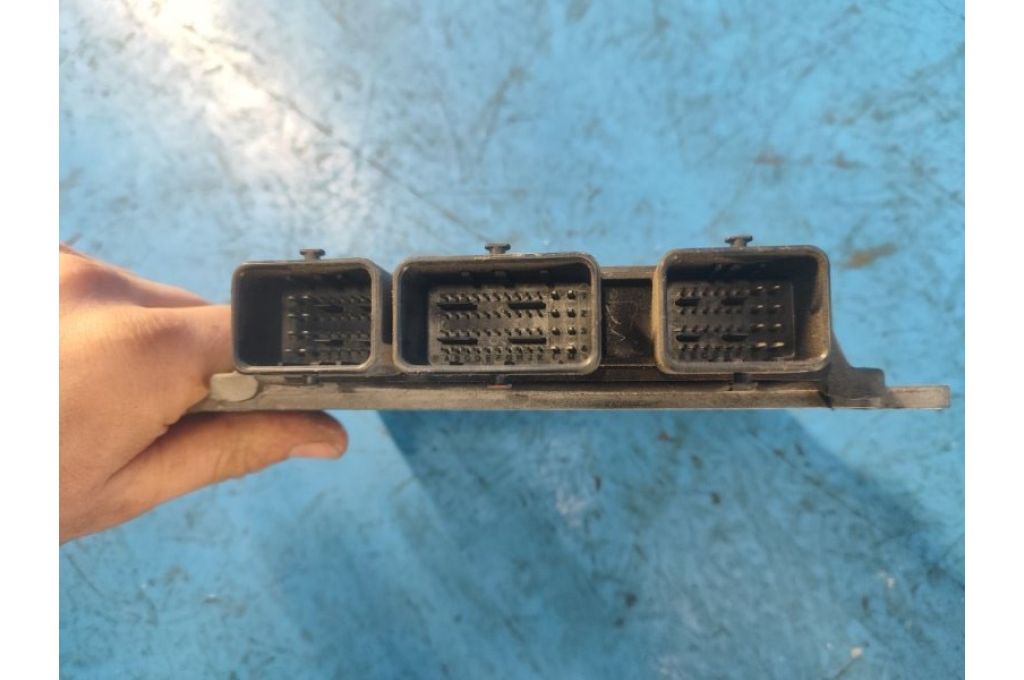 BEM332-300 A2 | Moduł sterowania silnikiem NISSAN VERSA B17 11-19 (362922) - Zdjęcie 3