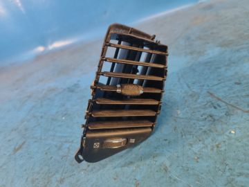 Deflektor powietrza praw. JEEP GRAND CHEROKEE 11-22