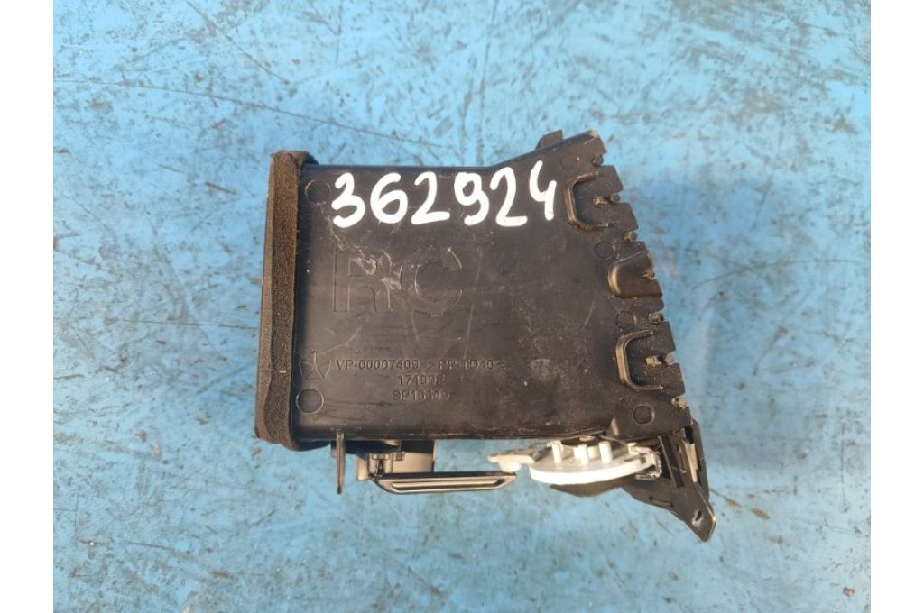 X90020402XX | Deflektor powietrza praw. JEEP GRAND CHEROKEE 11-22 (362924) - Zdjęcie 3