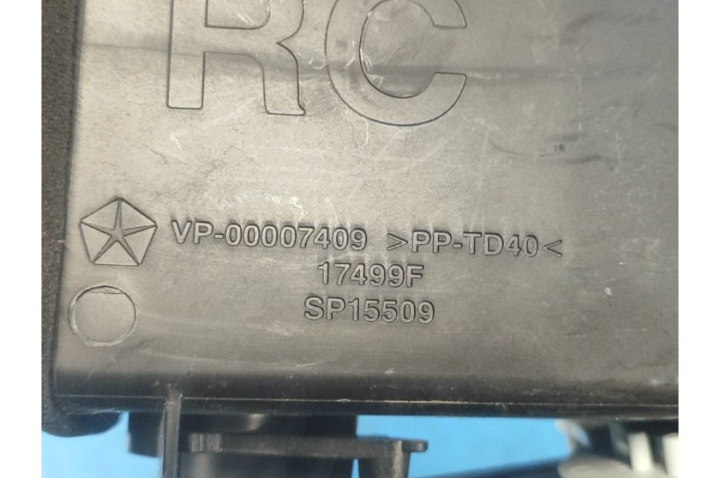 X90020402XX | Deflektor powietrza praw. JEEP GRAND CHEROKEE 11-22 (362924) - Zdjęcie 6