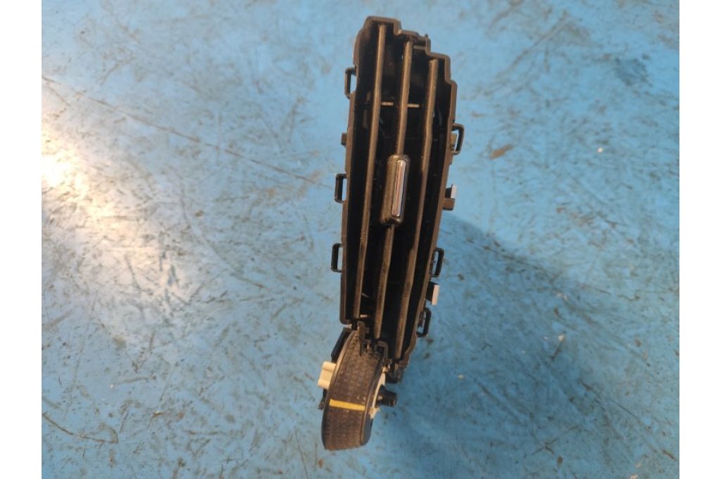 BM51A014L21AF | Deflektor powietrza lew. FORD FOCUS 10-18 (362930) - Zdjęcie 4