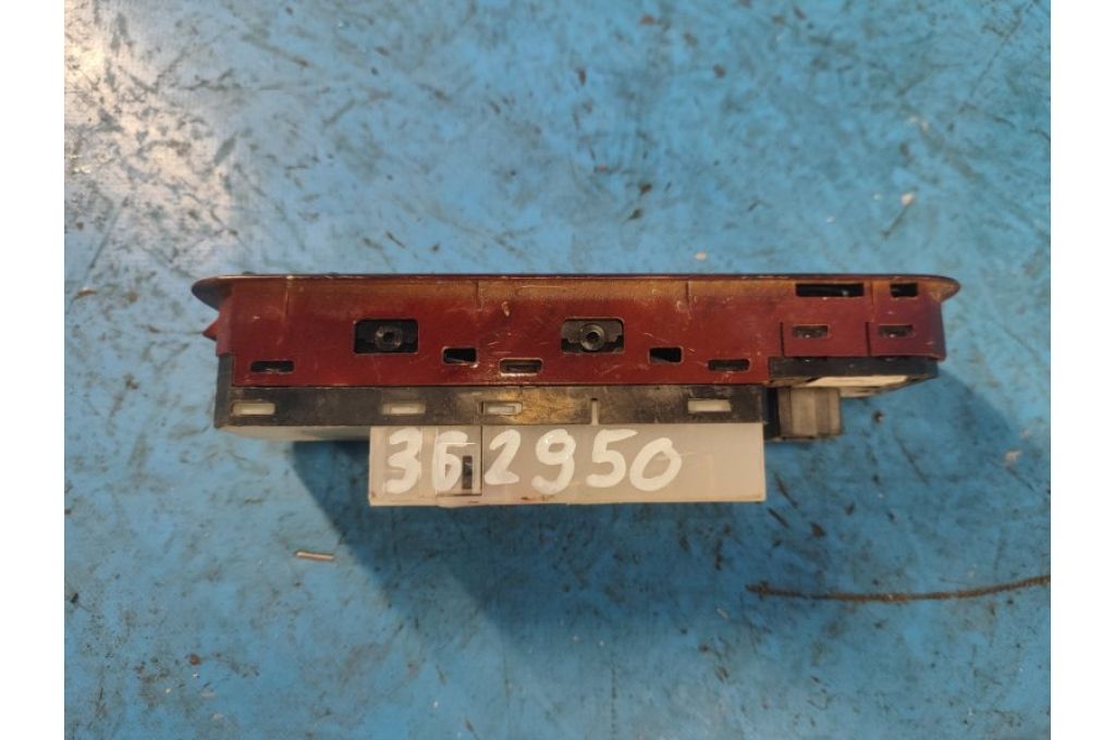 37990-52J20-R9S | Moduł sterowania podnośnikami szyby przed. lew. SUZUKI GRAND VITARA XL-7 01-06 (362950) - Zdjęcie 3