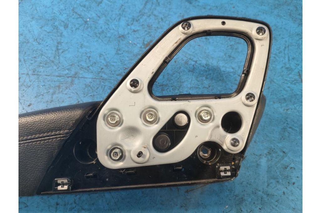 93570-2V005-4X | Moduł sterowania podnośnikami szyby przed. lew. HYUNDAI VELOSTER 11-18 (362976) - Zdjęcie 9