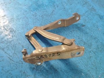 Zawias maski praw. KIA SOUL PS 13-19