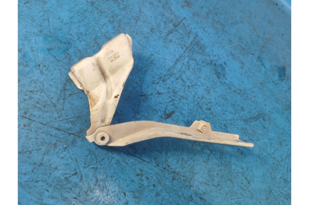 8R0 823 302 A | Zawias maski praw. AUDI Q5 08-16 (363128) - Zdjęcie 3