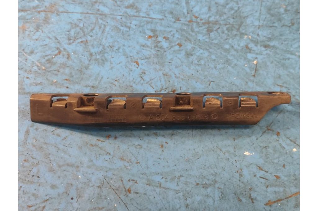 A2048850963 | Wspornik tylnego zderzaka lew. MERCEDES GLK-CLASS X204 08-15 (363189)