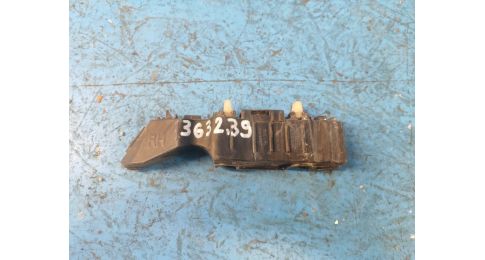 Wspornik/mocowanie przedniego zderzaka praw. HYUNDAI ACCENT RB 10-