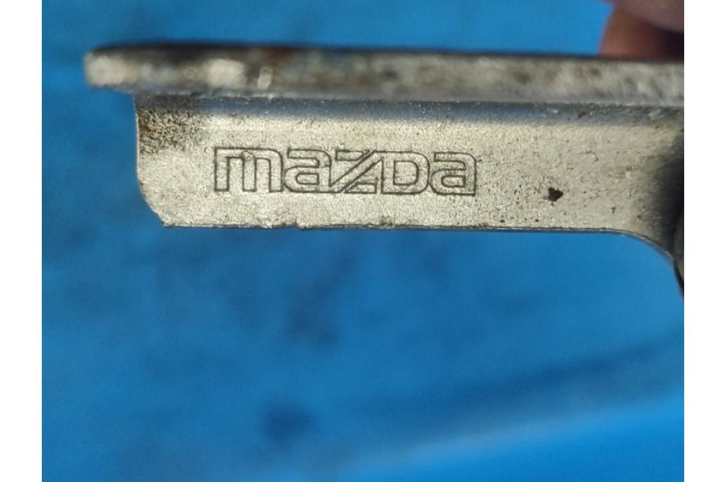 BBM4-52-720A | Zawias pokrywy bagażnika lew. MAZDA 3 BL 09-13 (363252) - Zdjęcie 6