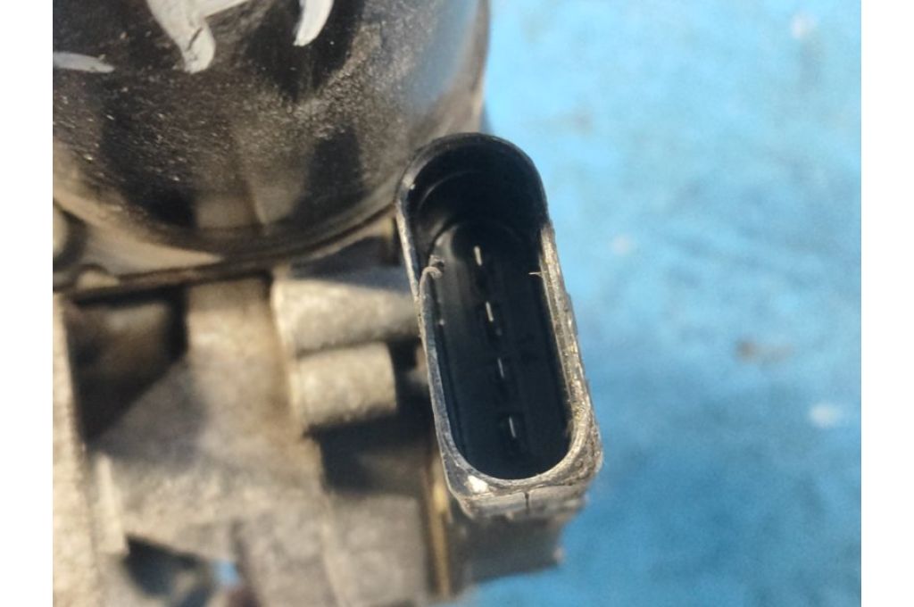 CJ5Z-17508-E | Silnik wycieraczek praw. FORD ESCAPE 12-19 (363260) - Zdjęcie 3