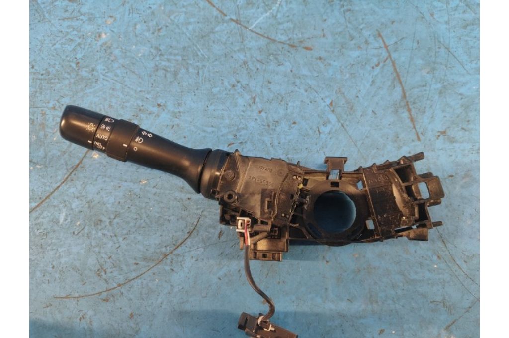 84140-48190 | Przełącznik pod kierownicą lew. LEXUS HS250H (ANF10) 09-12 (363447)