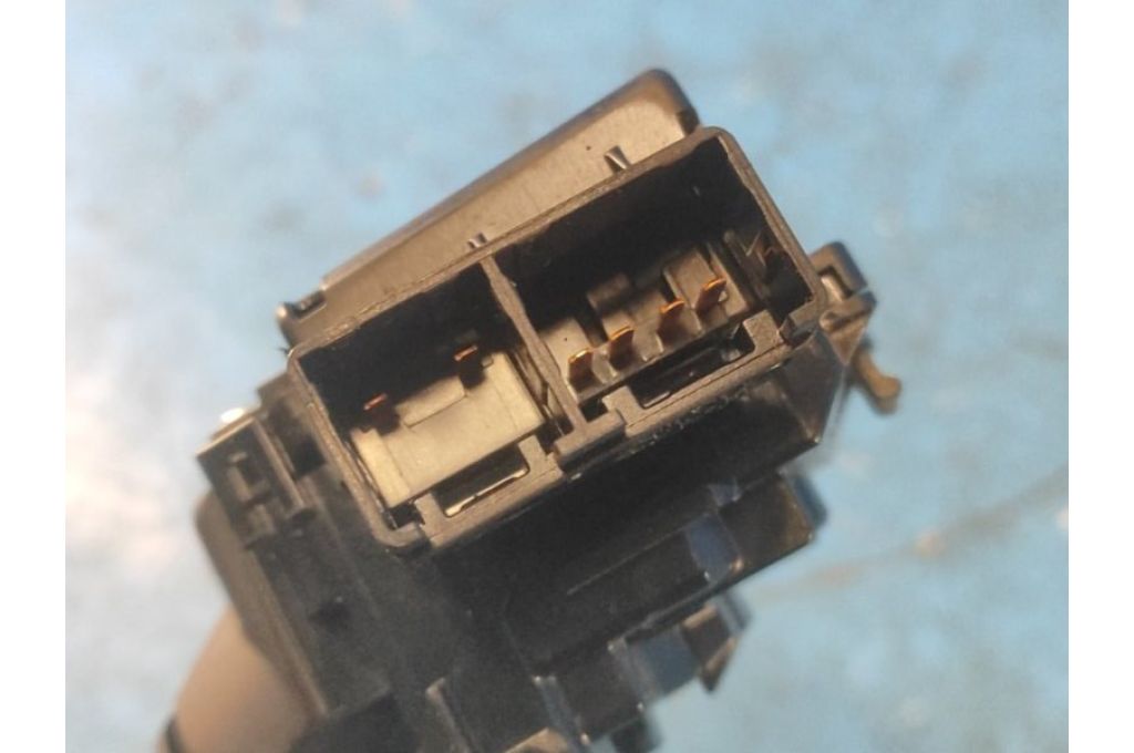 84652-06340 | Przełącznik pod kierownicą praw. TOYOTA CAMRY 55 14-17 (363456) - Zdjęcie 3