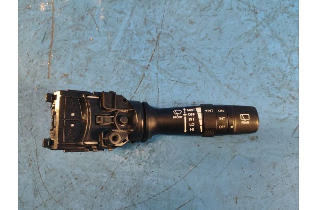 93420-2V050 | Przełącznik pod kierownicą praw. HYUNDAI VELOSTER 11-18 (363524)