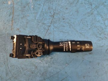 Przełącznik pod kierownicą praw. HYUNDAI VELOSTER 11-18