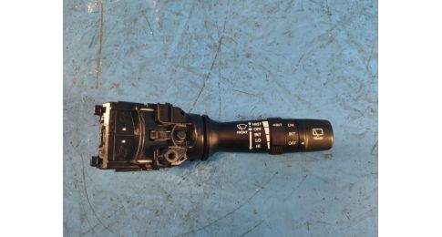 Przełącznik pod kierownicą praw. HYUNDAI VELOSTER 11-18