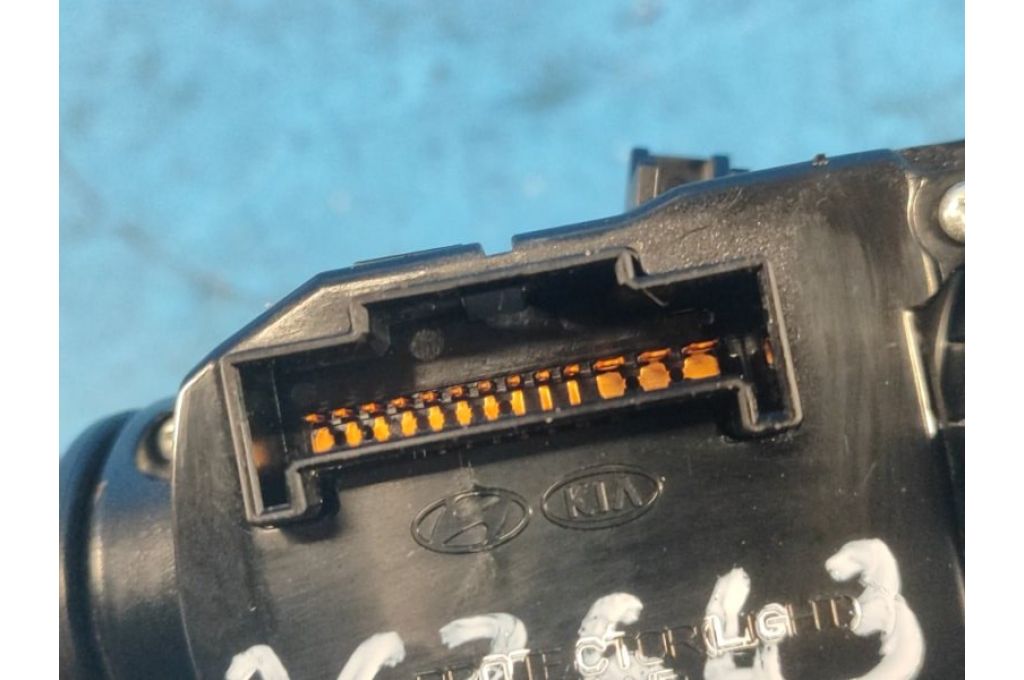 93410-4R111 | Przełącznik pod kierownicą lew. HYUNDAI ELANTRA MD 10-15 (363643) - Zdjęcie 3