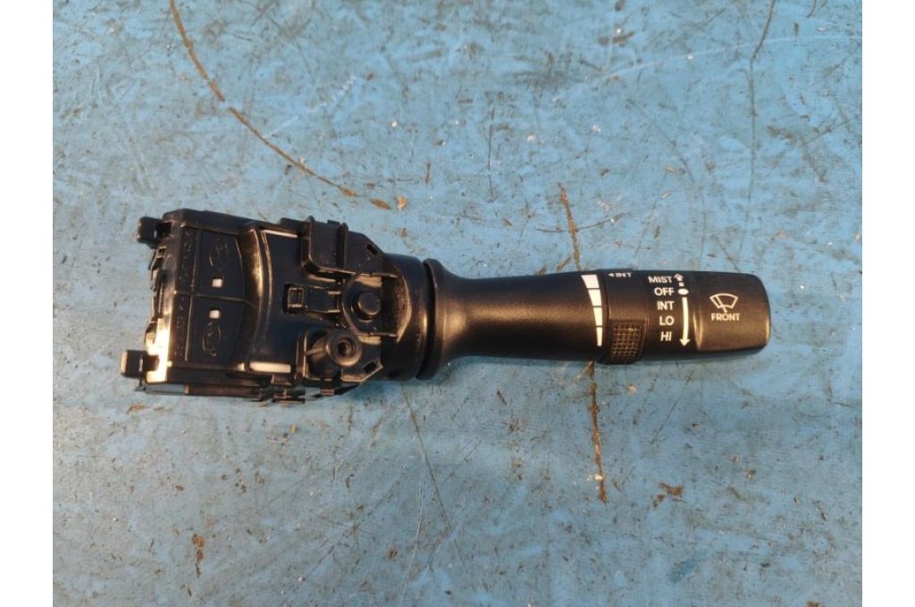 93420-1U000 | Przełącznik pod kierownicą praw. HYUNDAI ELANTRA MD 10-15 (363644)