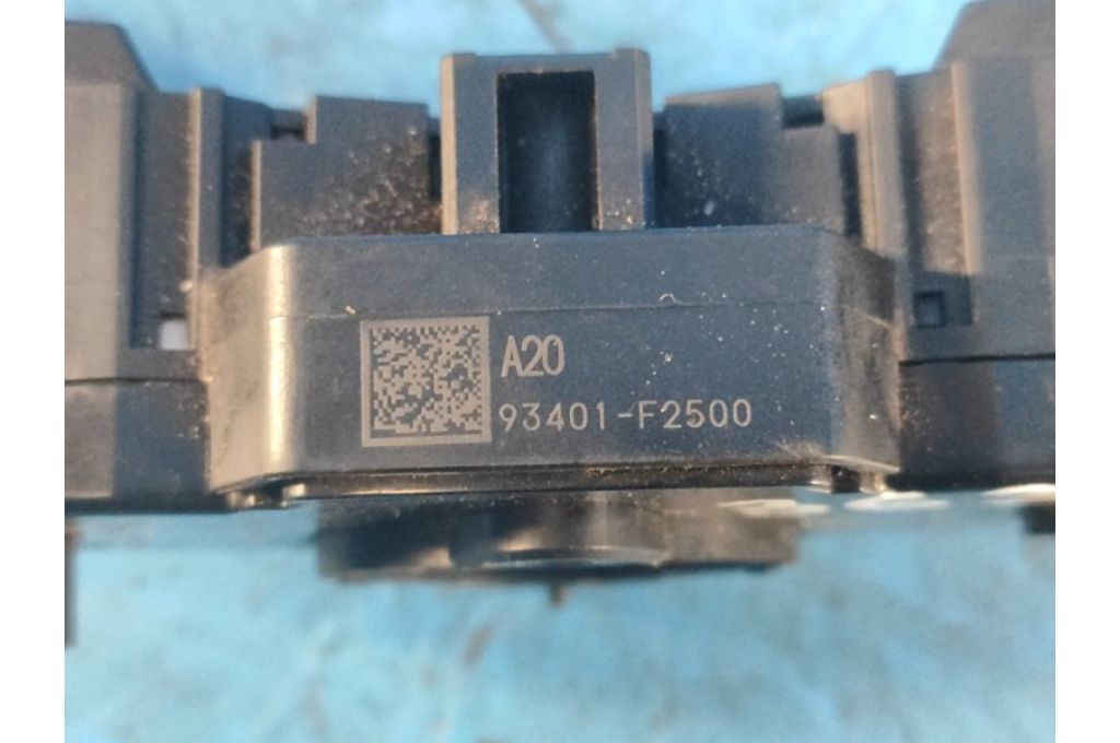 93401-F2500 | Przełącznik pod kierownicą HYUNDAI ELANTRA AD 16- (363649) - Zdjęcie 6