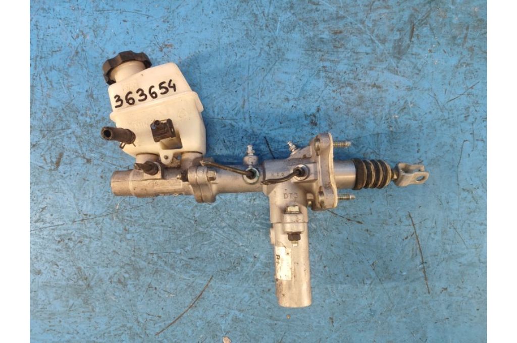 58500-4R101 | Główny cylinder hamulcowy HYUNDAI SONATA YF 10-14 (363654)