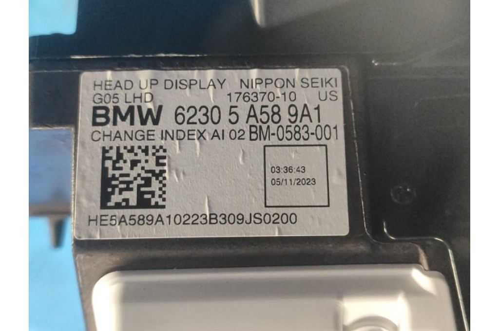 62305A589A1 | Projekcja na przednią szybę (HUD) BMW XM (G09) 23- (363827) - Zdjęcie 7