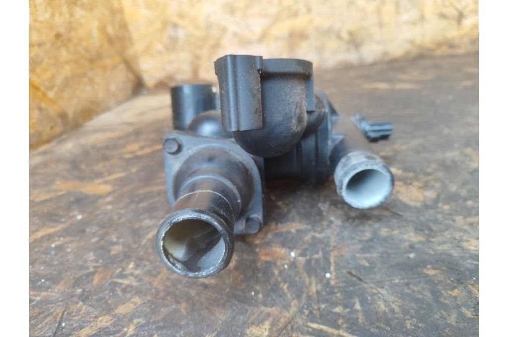 04884568AE | Obudowa termostatu DODGE JOURNEY 08-20 (364253) - Zdjęcie 3