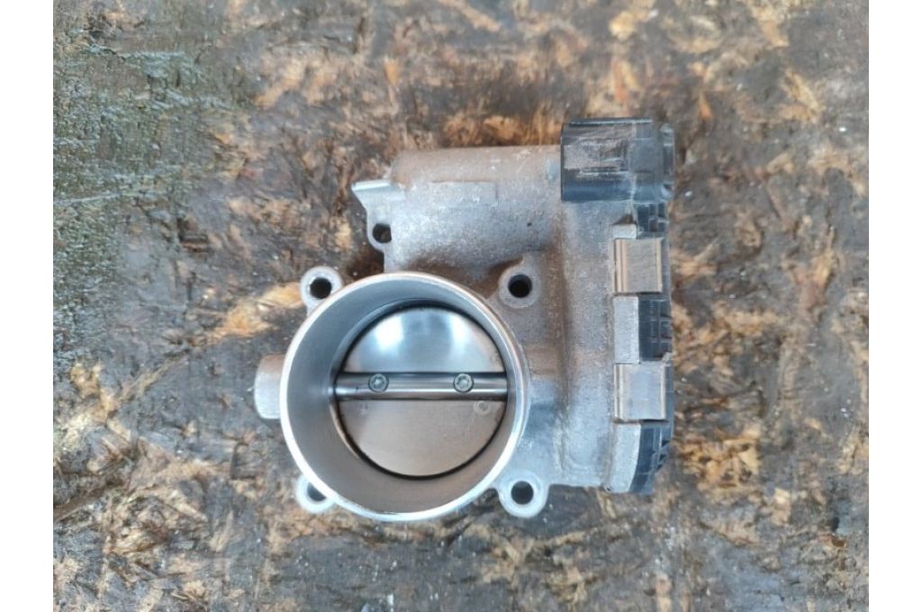 DS7E-9F991-BB | Przepustnica FORD FOCUS 10-18 (364945)