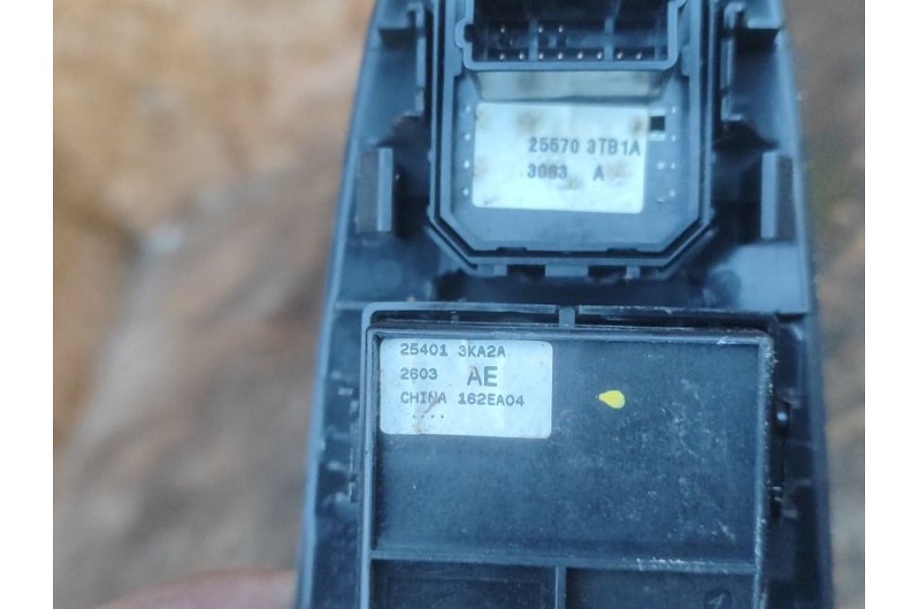 25401-3KA2A | Moduł sterowania podnośnikami szyby lew. NISSAN PATHFINDER R52 12-21 (364947) - Zdjęcie 4