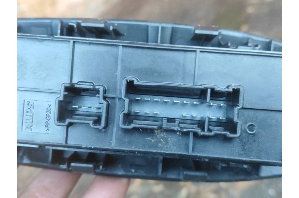 25401-3KA2A | Moduł sterowania podnośnikami szyby lew. NISSAN PATHFINDER R52 12-21 (364947) - Zdjęcie 5