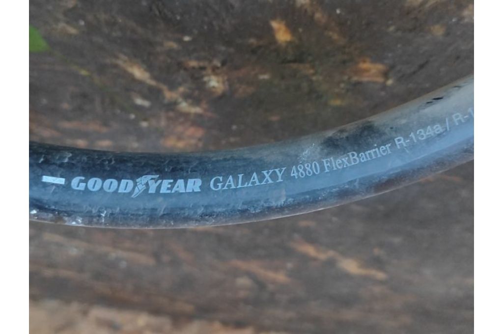 BV61-19N602-EB | Rurka klimatyzacji FORD FOCUS 10-18 (365031) - Zdjęcie 3