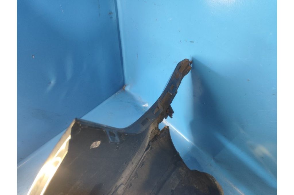 FK72-17D781-A | Tylny zderzak LAND ROVER DISCOVERY Sport 15-19 (365457) - Zdjęcie 6