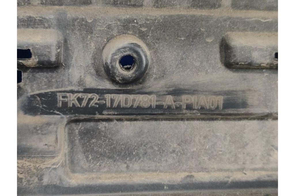 FK72-17D781-A | Tylny zderzak LAND ROVER DISCOVERY Sport 15-19 (365457) - Zdjęcie 13