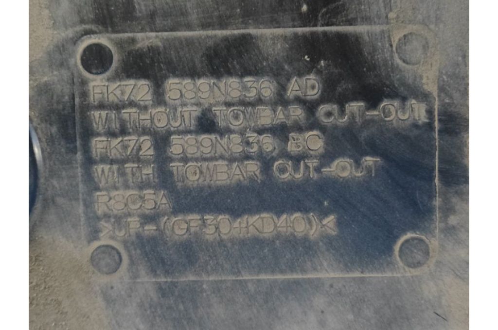 FK72-17D781-A | Tylny zderzak LAND ROVER DISCOVERY Sport 15-19 (365457) - Zdjęcie 14