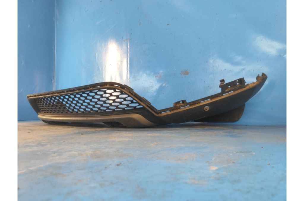 FK72-17F003-A | Przedni zderzak LAND ROVER DISCOVERY Sport 15-19 (365467) - Zdjęcie 2