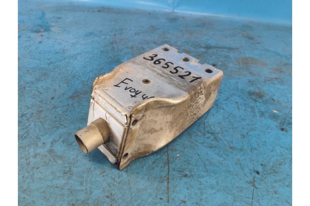 K8D2-17A936 | wspornik wzmocnienia przedniego zderzaka praw. LAND ROVER EVOQUE 19- (365521)