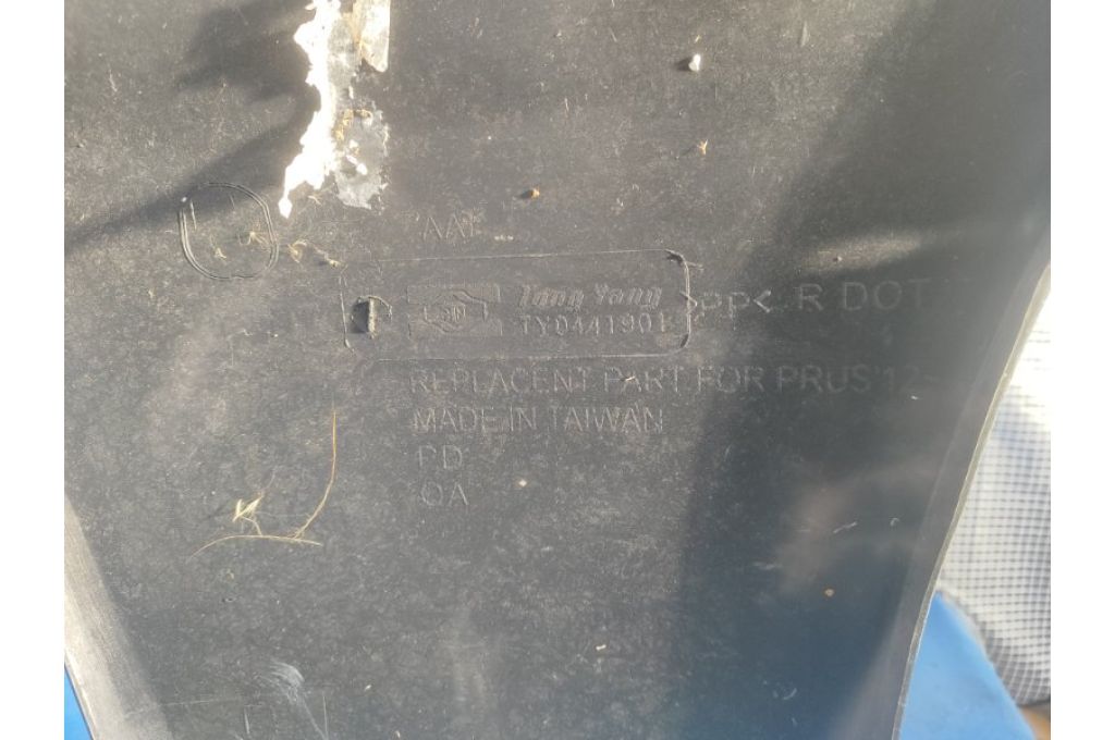 52119-47929 | Przedni zderzak TOYOTA PRIUS PLUS 11-14 (365711) - Zdjęcie 9