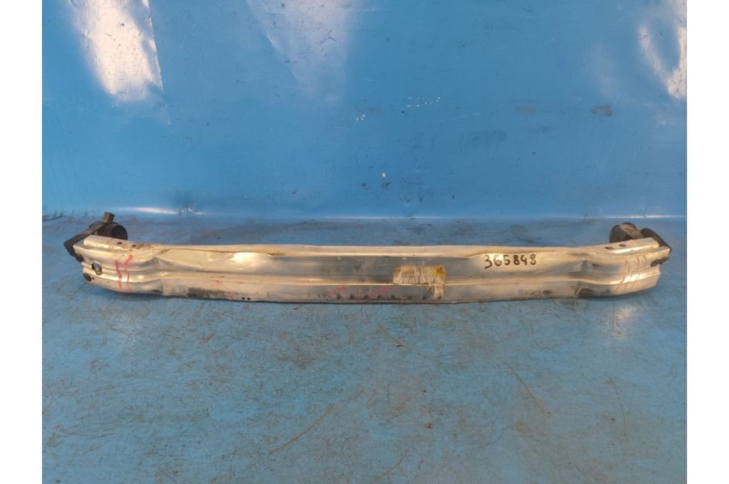 8K0 807 113 F | Wzmacniacz przedniego zderzaka AUDI A4 08-15 (365848)