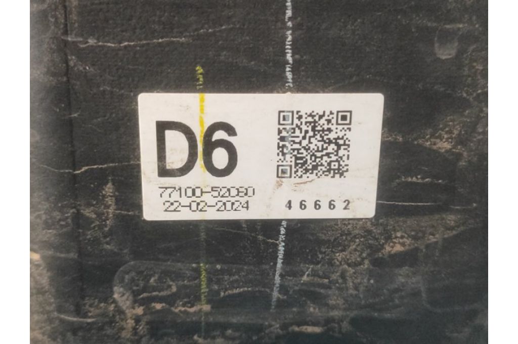 77001-52780 | Zbiornik paliwa LEXUS LBX 23- (365912) - Zdjęcie 4