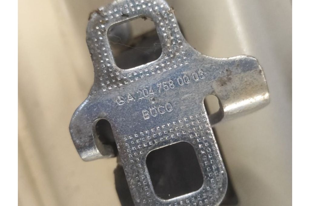 A 212 750 02 75 | KLAPA TYLNA MERCEDES E-CLASS W212 09-16 (366235) - Zdjęcie 14