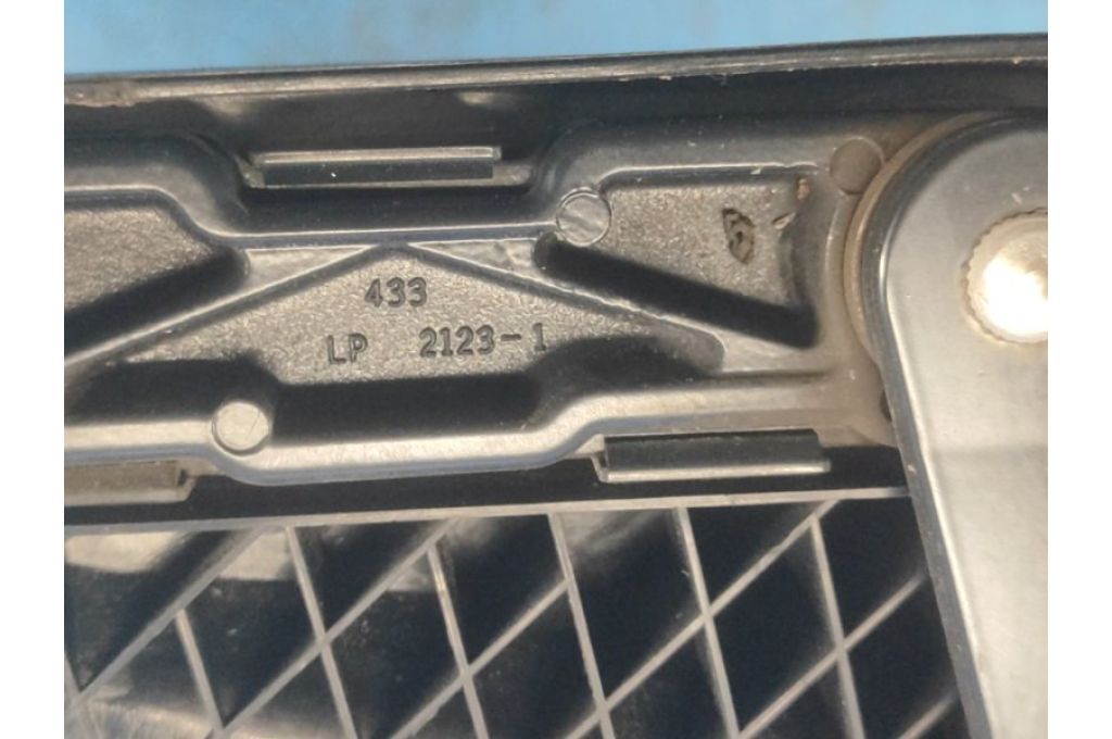 85211-47100 | Ramię przedniego wycieraczka praw. TOYOTA PRIUS - 30 09-17 (366265) - Zdjęcie 3