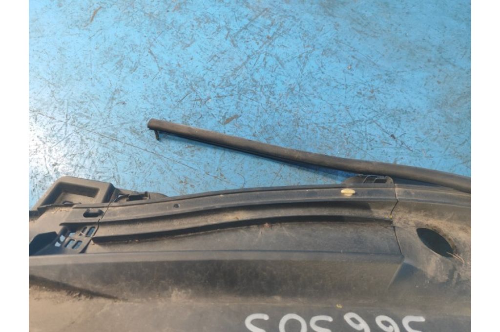 55708-47110 | Osłona pod przednią szybę TOYOTA PRIUS - 30 09-17 (366303) - Zdjęcie 5