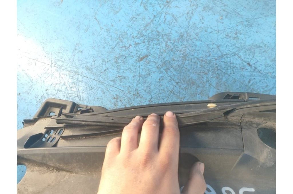 55708-47110 | Osłona pod przednią szybę TOYOTA PRIUS - 30 09-17 (366303) - Zdjęcie 6