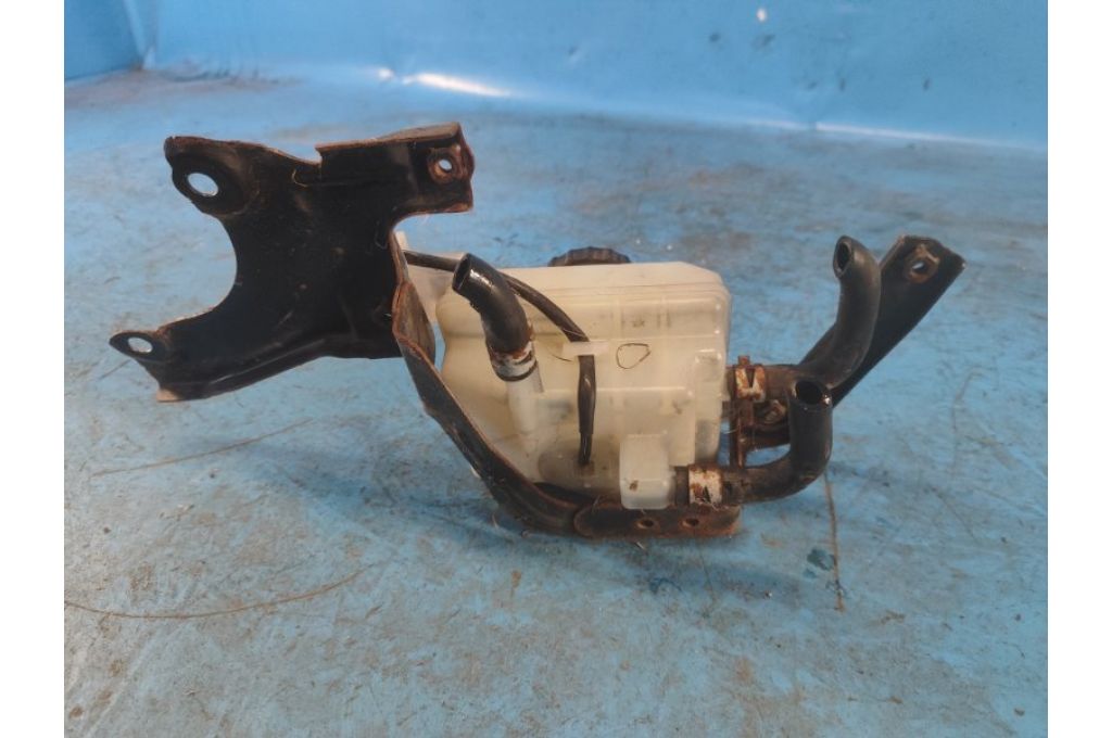 4722047080 | Zbiornik Płynu Hamulcowego TOYOTA PRIUS - 30 09-17 (366336) - Zdjęcie 3