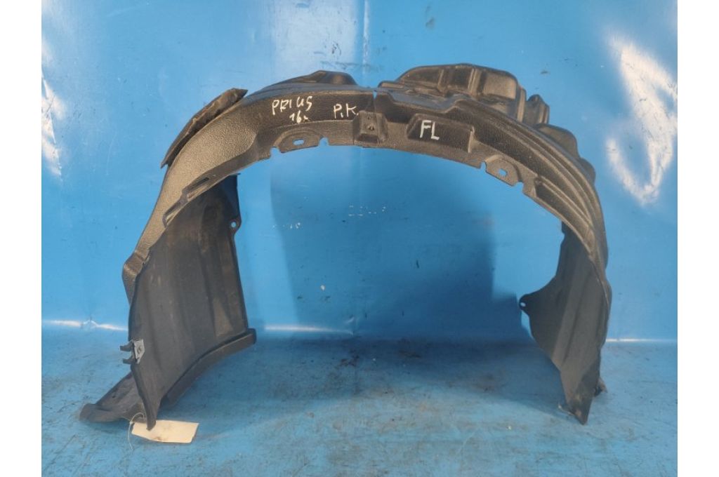 53852-47040 | Nadkole przed. lew. TOYOTA PRIUS 16- (366634)