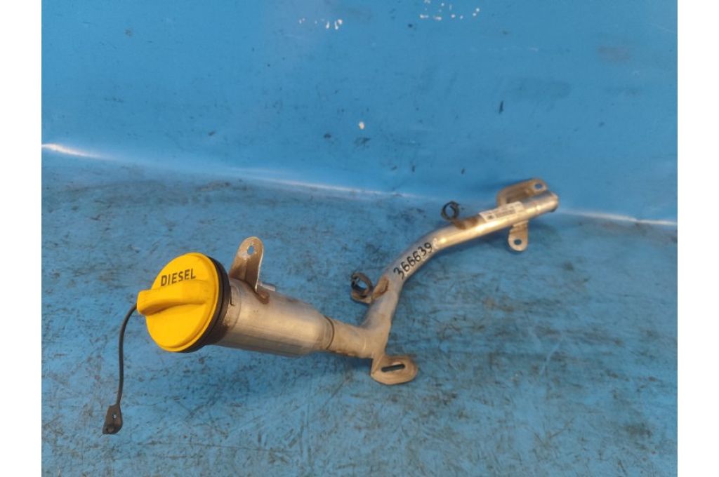 K8D2-9032-EB | Szyjka zbiornika paliwa LAND ROVER EVOQUE 19- (366639)