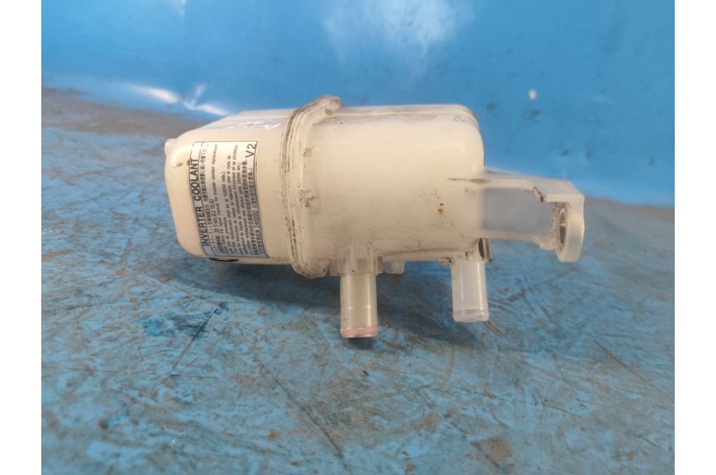 G92A047010 | Zbiornik wyrównawczy inwertera TOYOTA PRIUS - 30 09-17 (366670) - Zdjęcie 4