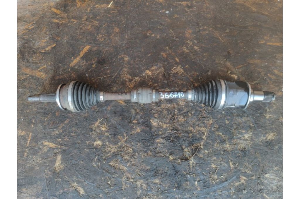 43420-52390 | Półoś Przednia lew. LEXUS LBX 23- (366716)